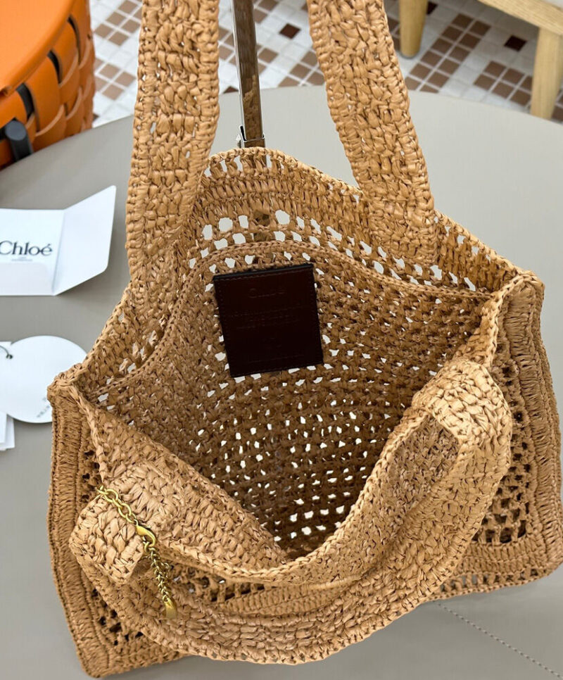 Chloe Summer Banana Tote Bag In Raffia